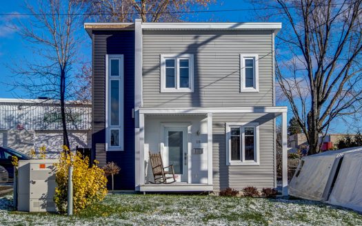 Maison contemporain à vendre 10e Ave Sherbrooke-Est Flex Immobilier Élévation avant