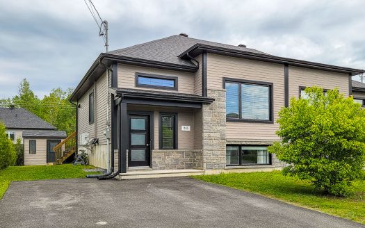 Maison jumelée à vendre Sherbrooke St-Élie Flex Immobilier Élévation avant